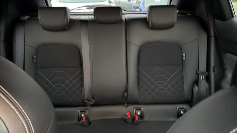 Nissan Juke 1.0 DiG-T 114 Tekna 5dr DCT Petrol Hatchback